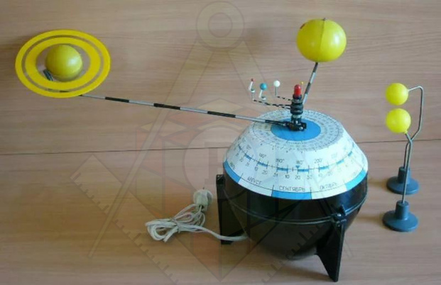 466361838_w640_h640_466361838