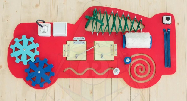 Бизиборд «Красная машинка»_1