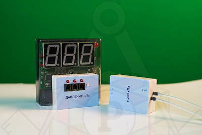 манометр