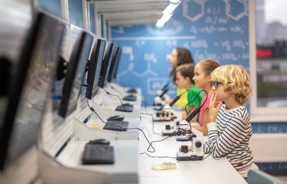 Электронное оборудование для школ