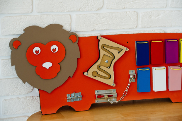 Бизиборд «Смелый львёнок»_2