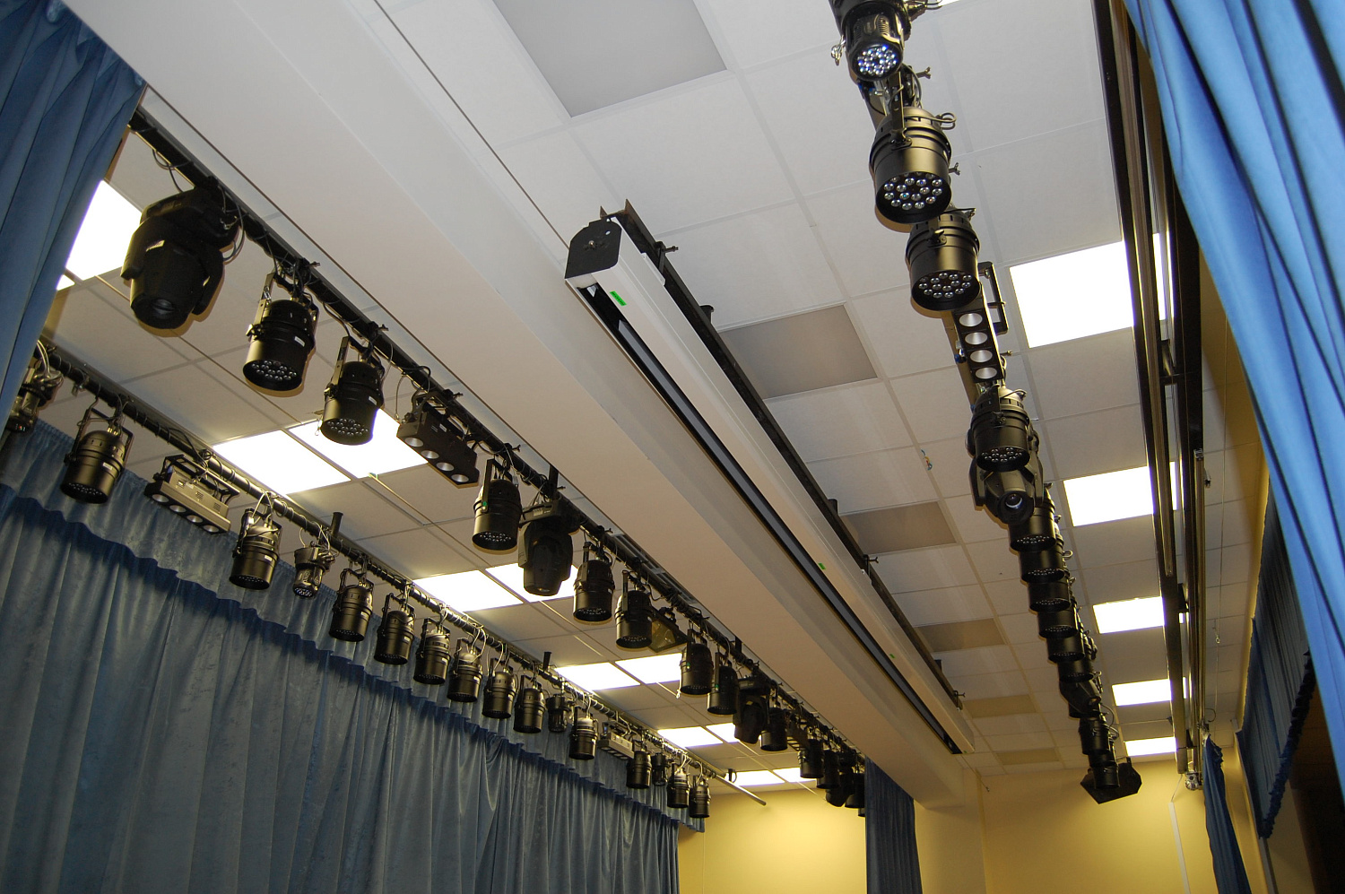 Оснащение школы No 10, г. Реутов